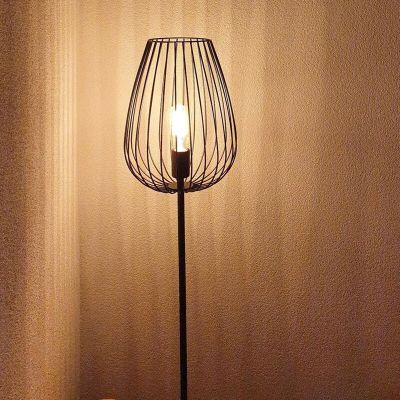 Metalna moderna podna lampa crna, Kitana, s prekidačem