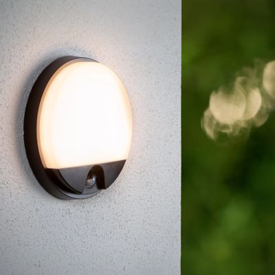 Crna zidna lampa za kupaonicu moderna, Hups Ir, 10 W, LED 3000 K, IP54