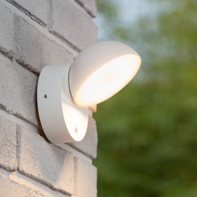 Bijela vanjska zidna lampa s senzorom za sumrak moderna, Finn, 12 W, LED 3000 K, IP54